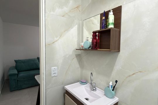 Banheiro Social de apartamento à venda com 2 quartos, 45m² em Santa Terezinha, São Bernardo do Campo