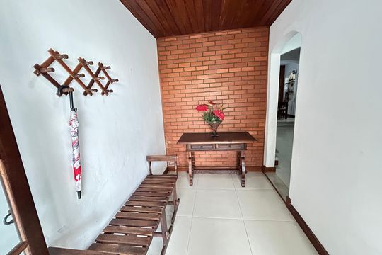 Varanda de casa à venda com 5 quartos, 260m² em Realengo, Rio de Janeiro