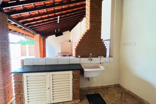Casa para alugar com 2 quartos, 105m² em Parque dos Jacarandás, Campinas