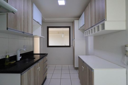 Cozinha de apartamento à venda com 2 quartos, 52m² em Bonfim, Campinas