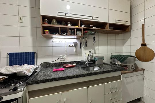 Cozinha de apartamento à venda com 2 quartos, 56m² em Vila Iracema, Barueri