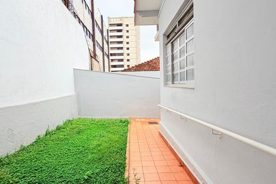 Quintal de casa para alugar com 2 quartos, 193m² em Jardim Portugal, São Bernardo do Campo