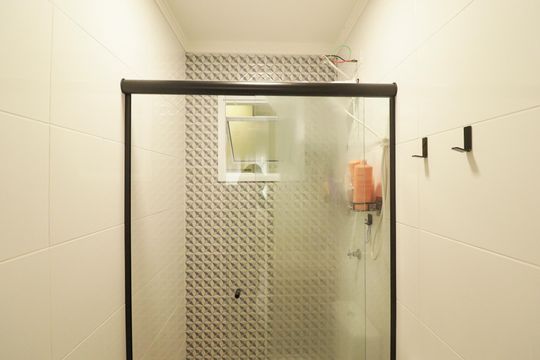 Banheiro de apartamento para alugar com 2 quartos, 50m² em Tucuruvi, São Paulo