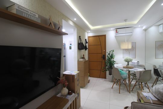 Sala de apartamento para alugar com 2 quartos, 60m² em Anil, Rio de Janeiro