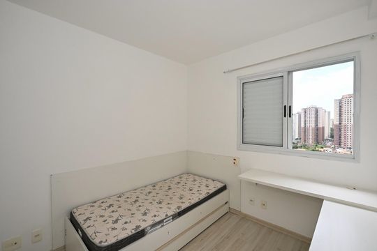 Quarto 2 de apartamento para alugar com 3 quartos, 93m² em Jardim Henriqueta, Taboão da Serra
