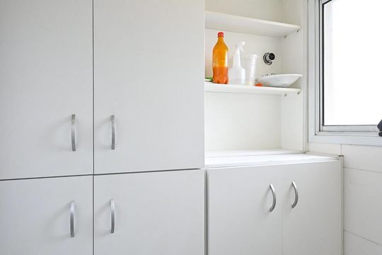 Despensa de apartamento para alugar com 3 quartos, 93m² em Jardim Henriqueta, Taboão da Serra
