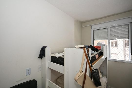 Quarto 2 de apartamento para alugar com 2 quartos, 43m² em Jardim Monte Alegre, Taboão da Serra