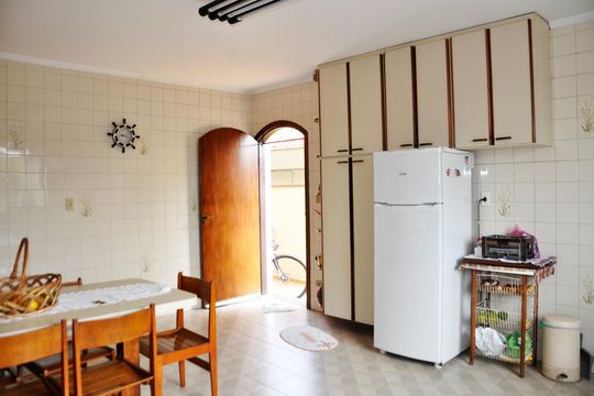 Detalhe - Cozinha de casa à venda com 4 quartos, 443m² em Parque Sao Domingos, São Paulo