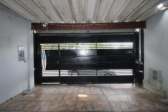 Garagem de casa para alugar com 2 quartos, 191m² em Vila Simone, São Paulo