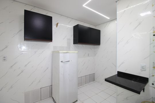 Cozinha de casa para alugar com 2 quartos, 191m² em Vila Simone, São Paulo