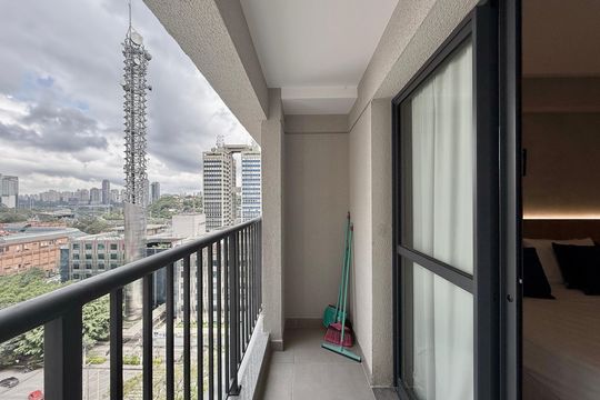 Sacada de kitnet/studio para alugar com 1 quarto, 24m² em Vila Cordeiro, São Paulo