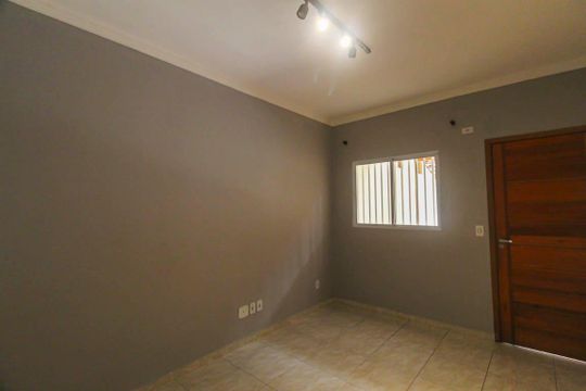 Casa à venda com 2 quartos, 65m² em Jardim Planalto, São Paulo