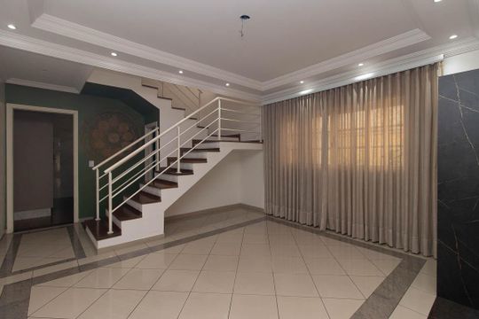 Sala de Jantar de casa para alugar com 3 quartos, 300m² em Tremembé, São Paulo