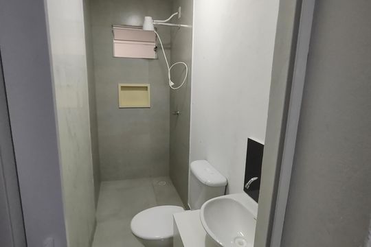 Banheiro de casa para alugar com 1 quarto, 20m² em Oswaldo Cruz, São Caetano do Sul