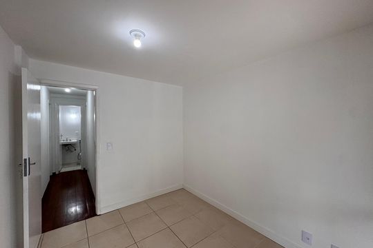 Quarto 2 de apartamento à venda com 2 quartos, 130m² em Recreio dos Bandeirantes, Rio de Janeiro