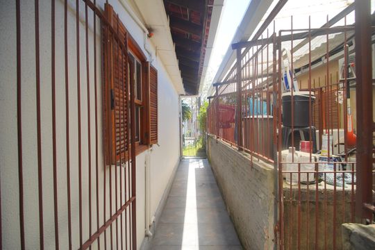 CORREDOR de casa à venda com 5 quartos, 260m² em Rio Branco, São Leopoldo