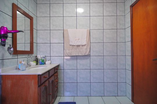 Banheiro da Suíte de casa à venda com 5 quartos, 260m² em Rio Branco, São Leopoldo
