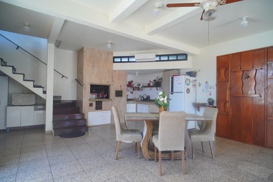Cozinha de casa à venda com 5 quartos, 260m² em Rio Branco, São Leopoldo