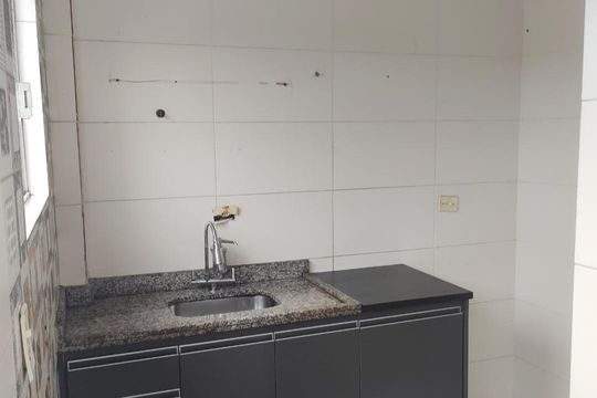 Cozinha de casa de condomínio para alugar com 2 quartos, 55m² em Parque das Americas, Praia Grande