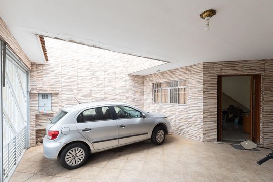 Garagem de casa à venda com 4 quartos, 165m² em Parque Edu Chaves, São Paulo