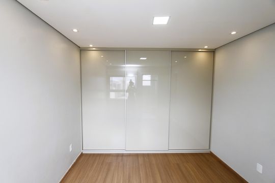 Quarto 1 - Suíte de apartamento para alugar com 2 quartos, 65m² em Gutierrez, Belo Horizonte
