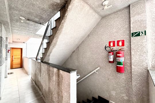 Corredor de apartamento à venda com 2 quartos, 38m² em Parque Paineiras, São Paulo