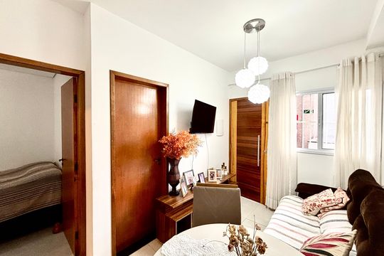 Sala de apartamento à venda com 2 quartos, 38m² em Parque Paineiras, São Paulo