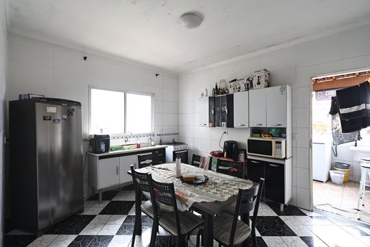 Cozinha  de casa à venda com 4 quartos, 202m² em Vila Palmares, Santo André