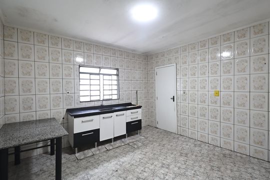 Cozinha casa 2 de casa à venda com 4 quartos, 202m² em Vila Palmares, Santo André