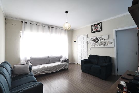 Sala de casa à venda com 4 quartos, 202m² em Vila Palmares, Santo André