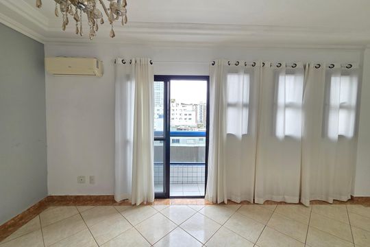 Sala de apartamento para alugar com 3 quartos, 200m² em Guilhermina, Praia Grande