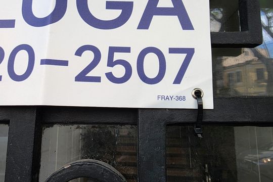 Placa de apartamento para alugar com 2 quartos, 60m² em Centro Histórico de São Paulo, São Paulo