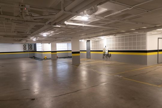 GARAGEM de apartamento à venda com 3 quartos, 125m² em Nova Campinas, Campinas