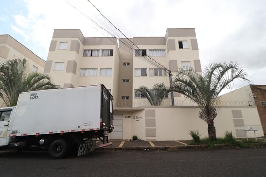 Fachada de apartamento para alugar com 2 quartos, 55m² em Santa Mônica, Uberlândia