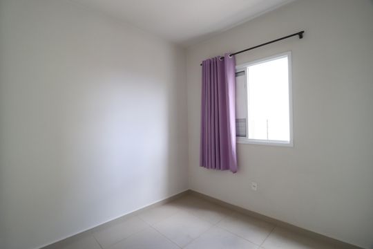 Quarto 2 de apartamento para alugar com 2 quartos, 55m² em Santa Mônica, Uberlândia