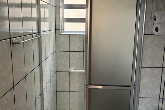 Banheiro de apartamento à venda com 2 quartos, 44m² em Parque Nações Unidas, São Paulo