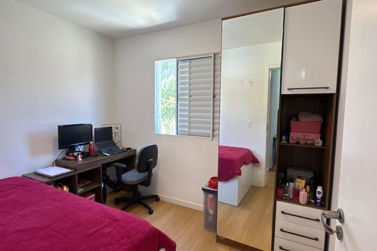 Quarto 2 de apartamento para alugar com 2 quartos, 47m² em Bairro do Maranhao, Cotia