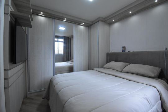 Apartamento à venda com 3 quartos, 69m² em Capão Raso, Curitiba