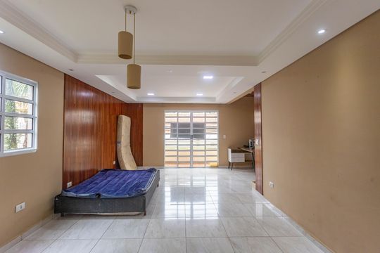 Casa para alugar com 3 quartos, 272m² em Conceição, Diadema