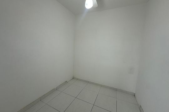 Quarto de Serviço de apartamento para alugar com 4 quartos, 150m² em Centro, São Vicente