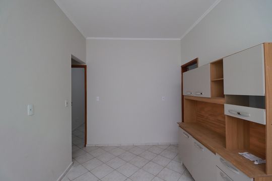Casa para alugar com 4 quartos, 200m² em Jardim Sao Jose, Ribeirão Preto