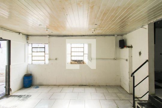 Casa à venda com 2 quartos, 273m² em Rio Branco, Canoas