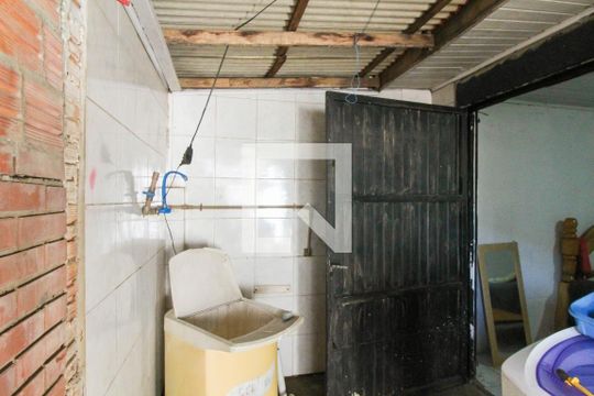 Casa à venda com 2 quartos, 273m² em Rio Branco, Canoas