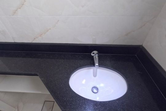 Banheiro do Quarto 2 de apartamento para alugar com 3 quartos, 200m² em Ponta da Praia, Santos