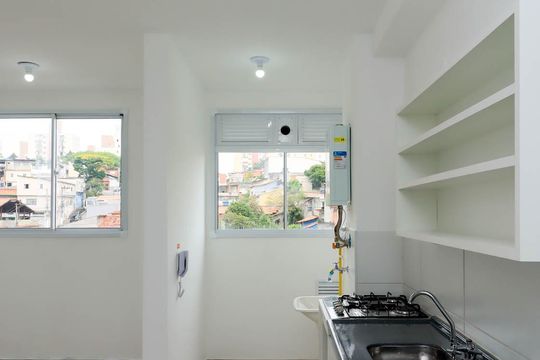 Cozinha e Área de Serviço de apartamento para alugar com 2 quartos, 40m² em Jardim Maria Duarte, São Paulo