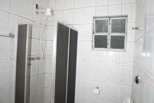 Banheiro Social de apartamento à venda com 2 quartos, 74m² em Centro, Belo Horizonte
