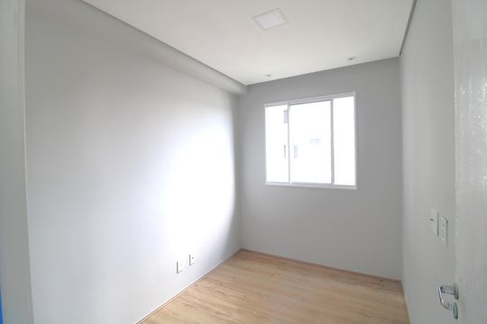 Quarto 1 de apartamento para alugar com 2 quartos, 43m² em Vila Isa, São Paulo