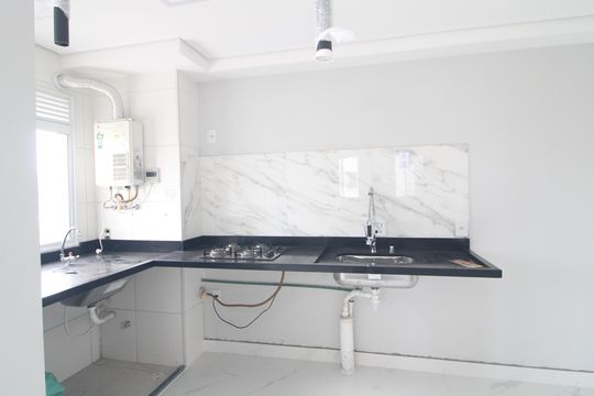 Cozinha de apartamento para alugar com 2 quartos, 43m² em Vila Isa, São Paulo