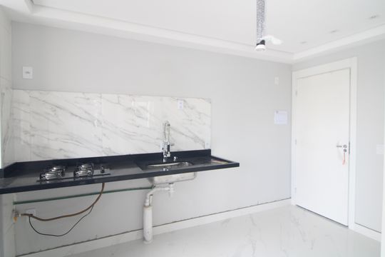 Cozinha de apartamento para alugar com 2 quartos, 43m² em Vila Isa, São Paulo