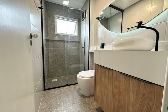 Banheiro de apartamento para alugar com 2 quartos, 75m² em Fazenda Santo Antônio, São José